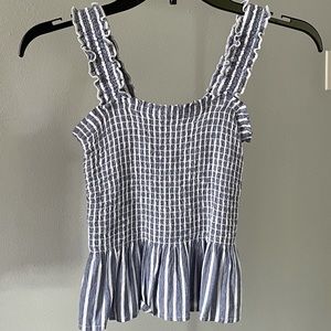 HOLLISTER NAVY BLUE AND WHITE STRIPED TOP SIZE XS